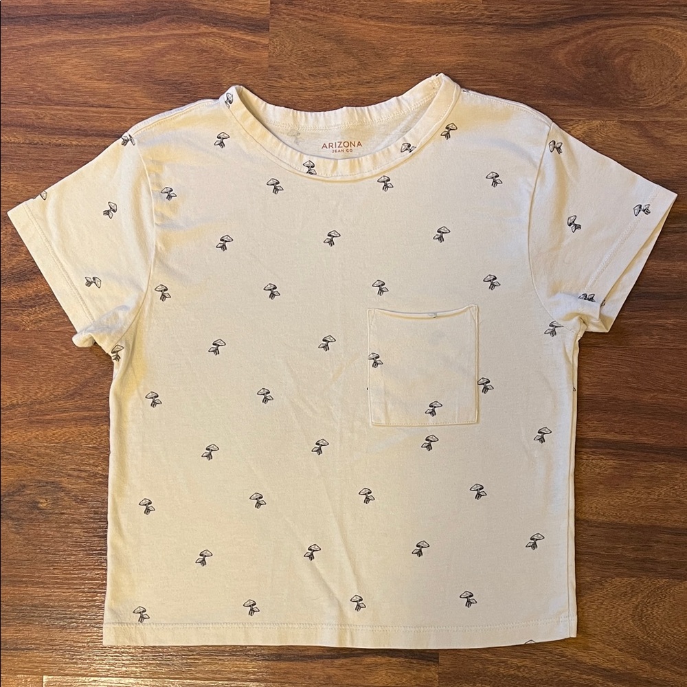 Arizona Jean Company Mushroom Print Crop Top
